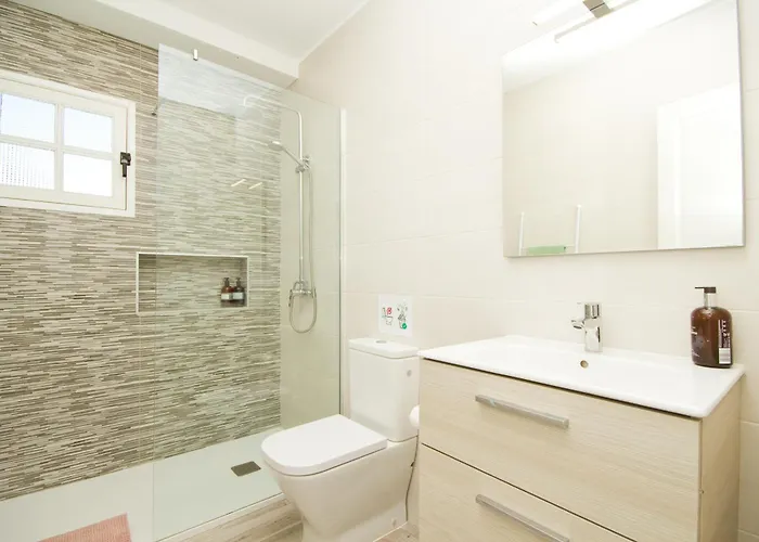 San Fermin 214 - By Az شقة *